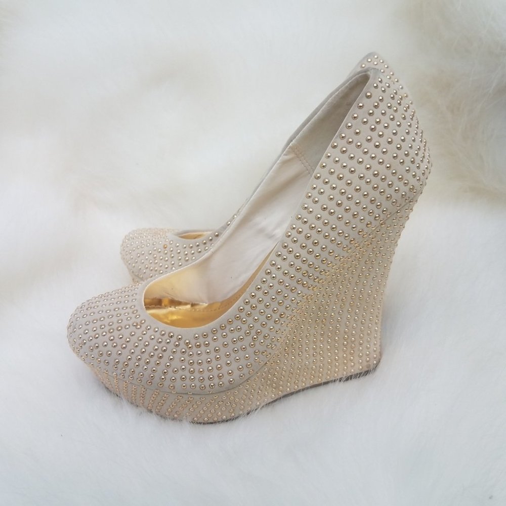 Posh tan studded wedge high heels size 7.5